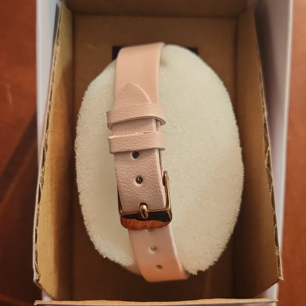 Watch - Picture 3 of 3